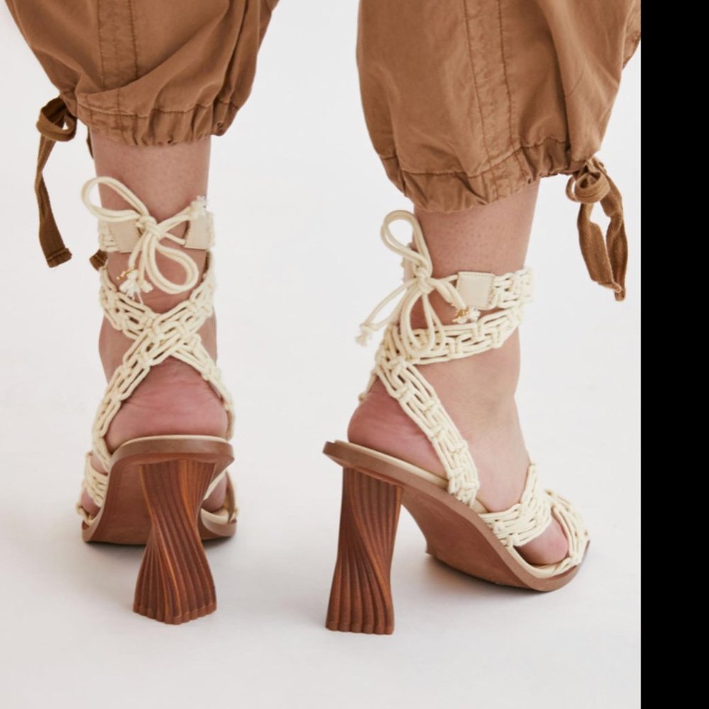 โญ๏ธ ๐ป Sam Edelman Harleigh Crochet Macrame Boho Peasant Chic Farm Classy Heels